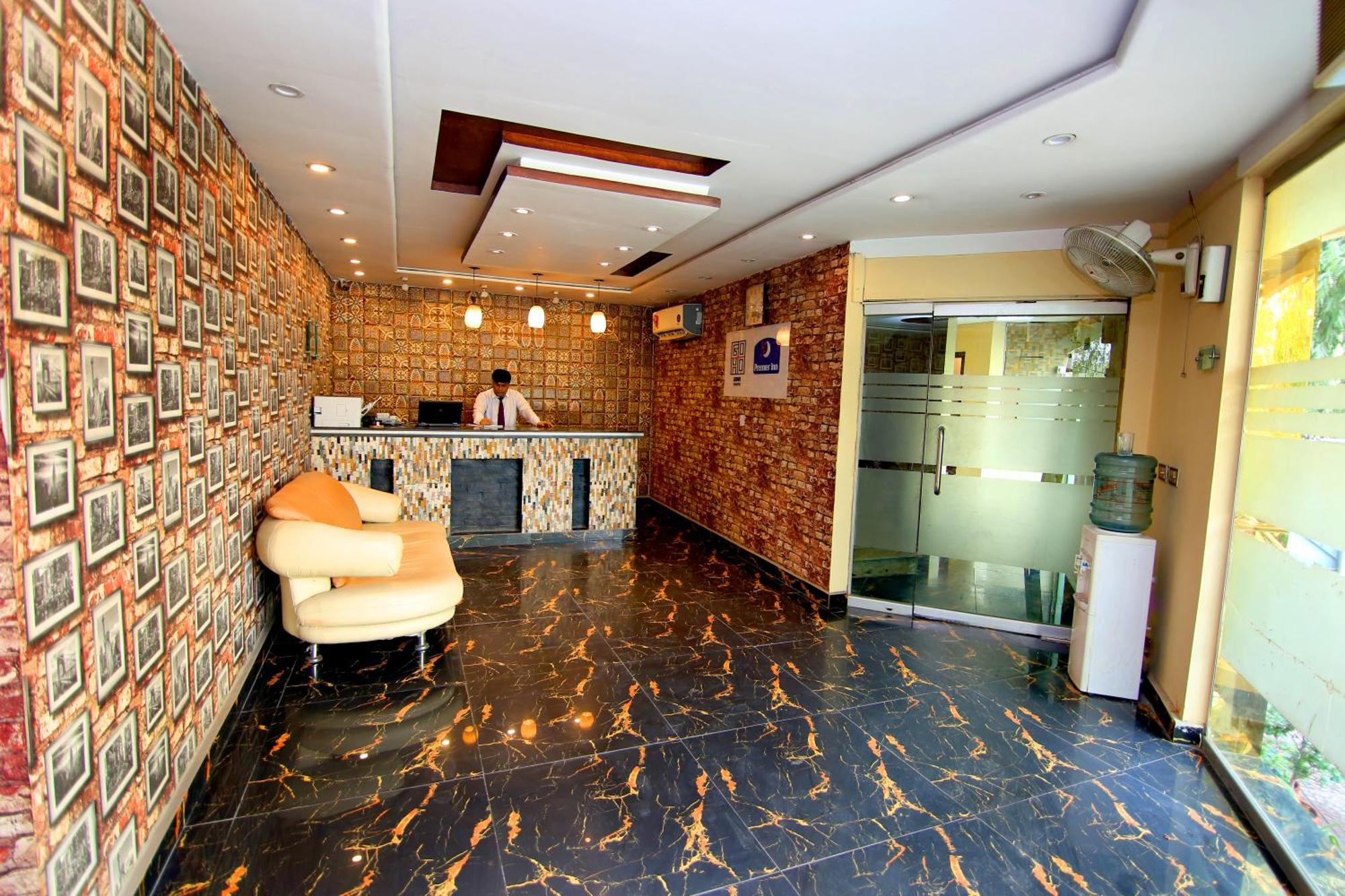 Premier Inn Gulberg Lahore Esterno foto