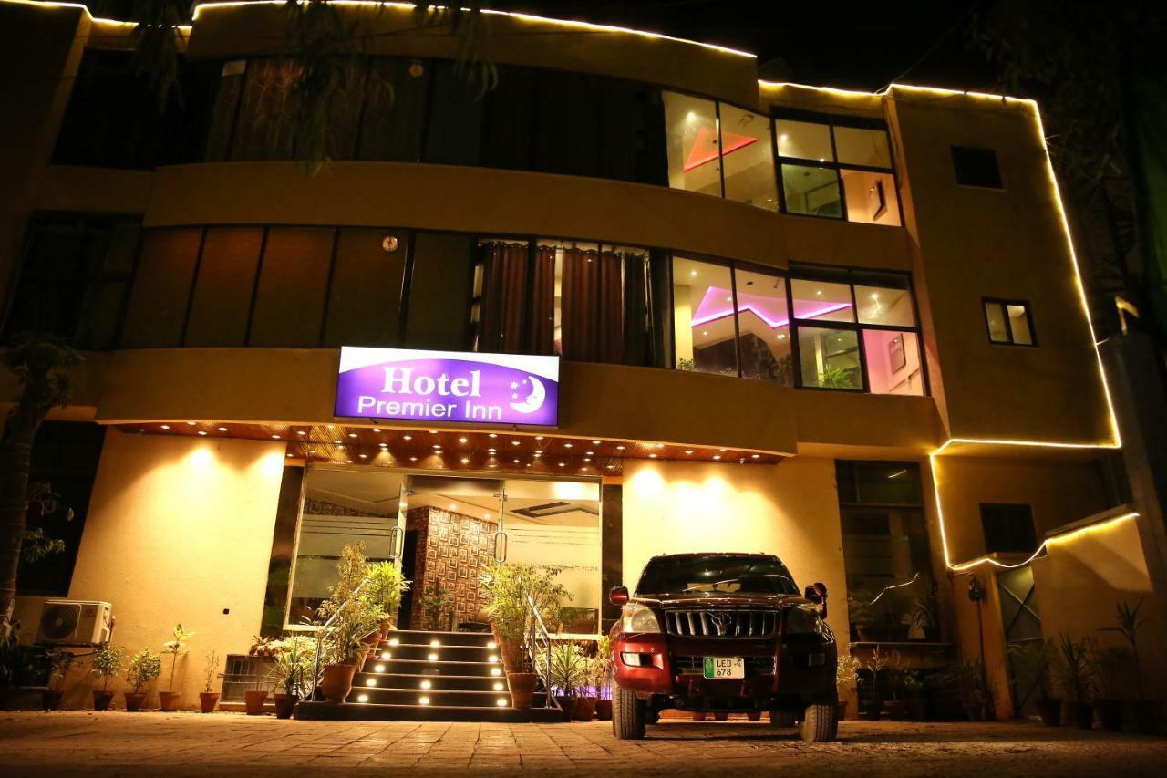 Premier Inn Gulberg Lahore Esterno foto